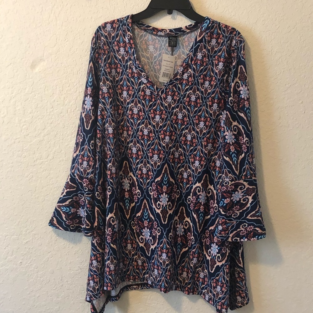 NWT!!! Floral Flare Bottom Tunic